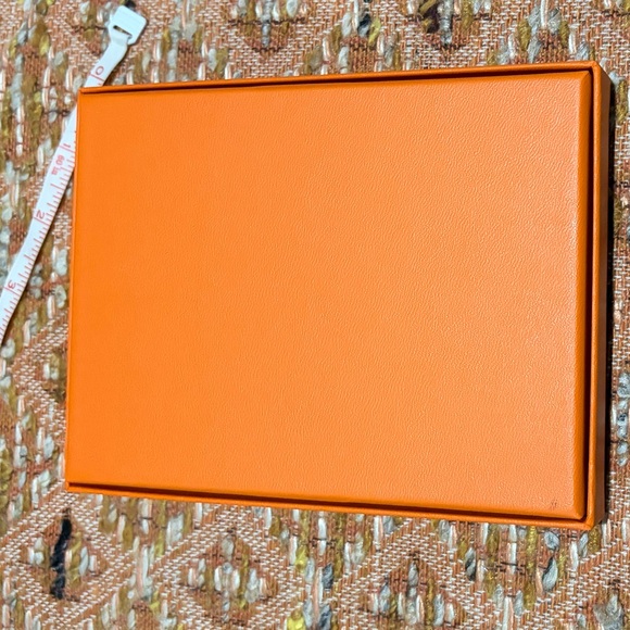 Hermes Box 4.5” x 6” - Picture 3 of 7